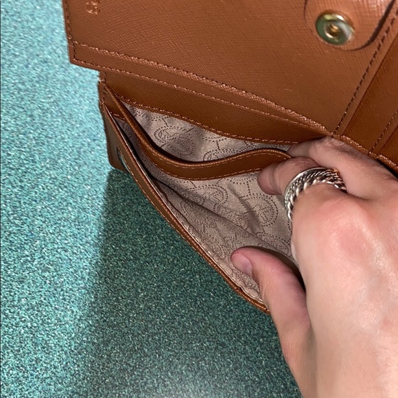 Michael Kors monogram wallet - Picture 4 of 6